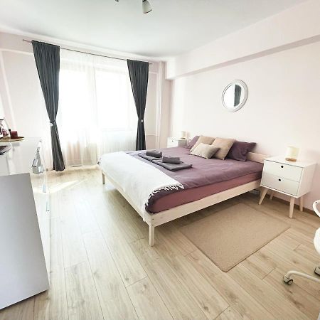 Apartament Spatios In Oradea Exterior foto